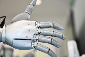 “A tecnologia deve servir para defender os seres humanos”, afirma advogada