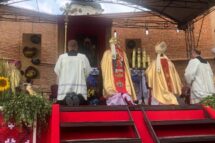 Gallagher em Berdychiv: oração pela paz a Nossa Senhora do Monte Carmelo