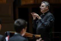 Maestro do Coro do Papa dá palestra em São Paulo, onde estudou e foi cantor