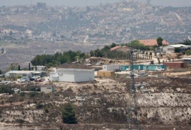 A tensão aumenta na Cisjordânia; quatro palestinos e dois israelenses morreram