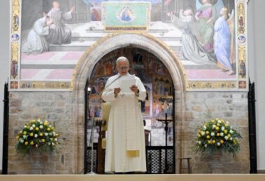 Uma missa e um encontro com jovens e franciscanos na agenda do Papa em Assis