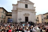 O Papa: missas de agosto em Assis, Rimini e duas vezes em Castel Gandolfo