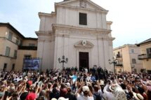 O Papa: missas de agosto em Assis, Rimini e duas vezes em Castel Gandolfo