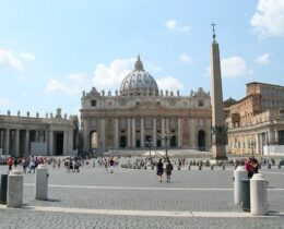 Papa assina a nova “Constituição” do Estado da Cidade do Vaticano