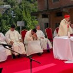 O Papa ao cardeal Simoni: nenhuma prisão pode separar o homem do amor de Deus