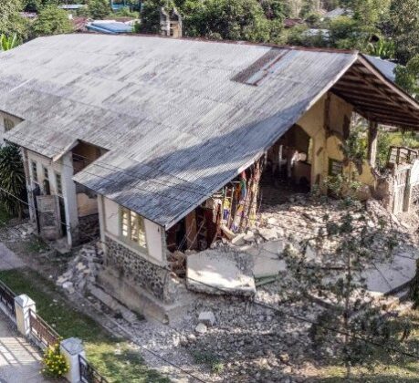 Bispo na Indonésia: “Deus trará um novo amanhecer na escuridão do terremoto”