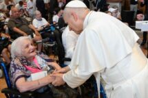 O abraço do Papa a pobres e doentes de Rimini: “deixemo-nos curar por Jesus”