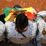 Peregrinos do Senegal e crismados da Itália encontram o Papa na Audiência Geral