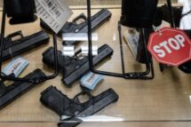 Comércio de armas: transparência em risco devido às tensões geopolíticas