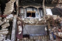 Quatro crianças mortas em Gaza em recentes ataques que destruíram ajuda humanitária