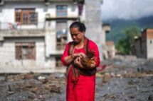 Tragédia no Nepal atingiu 90 mil pessoas. Mortos já passam de 720