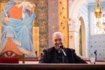 De volta ao Brasil: mons. Frisina à frente de um coro de mil vozes em Campinas/SP