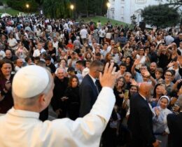 O Papa às famílias no Vaticano: “Vocês são um grande milagre, doam a vida pelos outros”