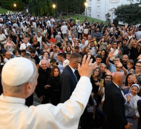 O Papa às famílias no Vaticano: “Vocês são um grande milagre, doam a vida pelos outros”