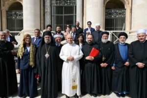 Representantes do mundo árabe se encontram com o Papa para testemunhar que a paz não é uma utopia