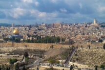 Às tuas portas, Jerusalém