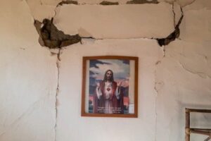 Colômbia, um mês depois do terremoto: entre os escombros, a solidariedade
