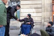 Organizações beneficentes de Paris aguardam a visita do Papa Leão XIV