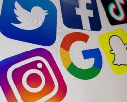 União Europeia aprova “EU Kids Act”, que proíbe redes sociais a menores de 13 anos