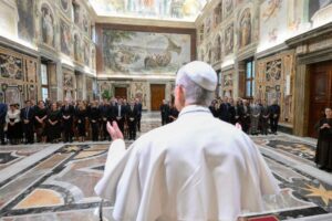 Papa Leão: a arte transforma a matéria em dom e anúncio de beleza