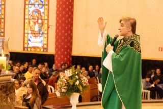 Santa Missa. Veja os horários!!

O Santuário São Judas Tadeu convida todos para participar da Santa Missa. As Missas serão celebradas neste sábado, dia 19 e domingo dia 20 de outubro de 2024, conforme a programação abaixo:

Sábado 19 de outubro
✓ 17h30 - Igreja São Josemaria Escrivá
✓ 19h - Igreja São Marcos

Domingo 20 de outubro
✓ 8h - Centro Social São Padre Pio
✓ 10h - Igreja São Marcos
✓ 8h, 10h e 19h - Santuário São Judas Tadeu

Venham todos participar, tragam seus familiares e amigos. Muitas bênçãos serão derramadas. Jesus espera por você!!

Convidamos a todos os internautas a participarem da Celebração Eucarística pela internet, que terá transmissão ao vivo pelo nosso canal no Youtube!!

Inscreva-se no nosso Canal
youtube.com/@SaoJudasTadeuSantuario

Páginas oficiais do Santuário:
✓ Instagram – https://abre.ai/d6fu
✓ Site Oficial – http://saojudastadeu.org.br/
#rezemosjuntos