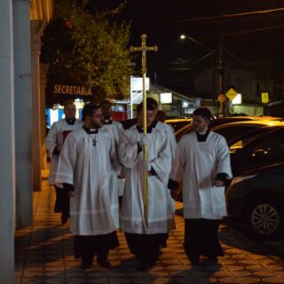 2o. DIA DA NOVENA
Dia 21/10/24
SANTUÁRIO SÃO JUDAS TADEU SOROCABA
CELEBRANTE: Dom Julio Akamine

Fotos: ANA PAULA

Inscreva-se no nosso Canal
youtube.com/@SaoJudasTadeuSantuario

Confira a programação de missas da Novena de São Judas Tadeu!
Participe! Jesus espera por você!

Páginas oficiais do Santuário:
✓ Instagram – https://abre.ai/d6fu
✓ Site Oficial – http://saojudastadeu.org.br/

#saojudastadeu
#sãojudastadeu
#novena
#novenasãojudastadeu
#rezemosjuntos