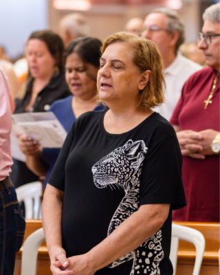 3o. DIA DA NOVENA
Dia 22/10/24
SANTUÁRIO SÃO JUDAS TADEU SOROCABA
CELEBRANTE: Pe. William Coimbra

Fotos: JEFERSON MENDES
@Jefersonmendesfotografo

Inscreva-se no nosso Canal
youtube.com/@SaoJudasTadeuSantuario

Confira a programação de missas da Novena de São Judas Tadeu!
Participe! Jesus espera por você!

Páginas oficiais do Santuário:
✓ Instagram – https://abre.ai/d6fu
✓ Site Oficial – http://saojudastadeu.org.br/

#saojudastadeu
#sãojudastadeu
#novena
#novenasãojudastadeu
#rezemosjuntos